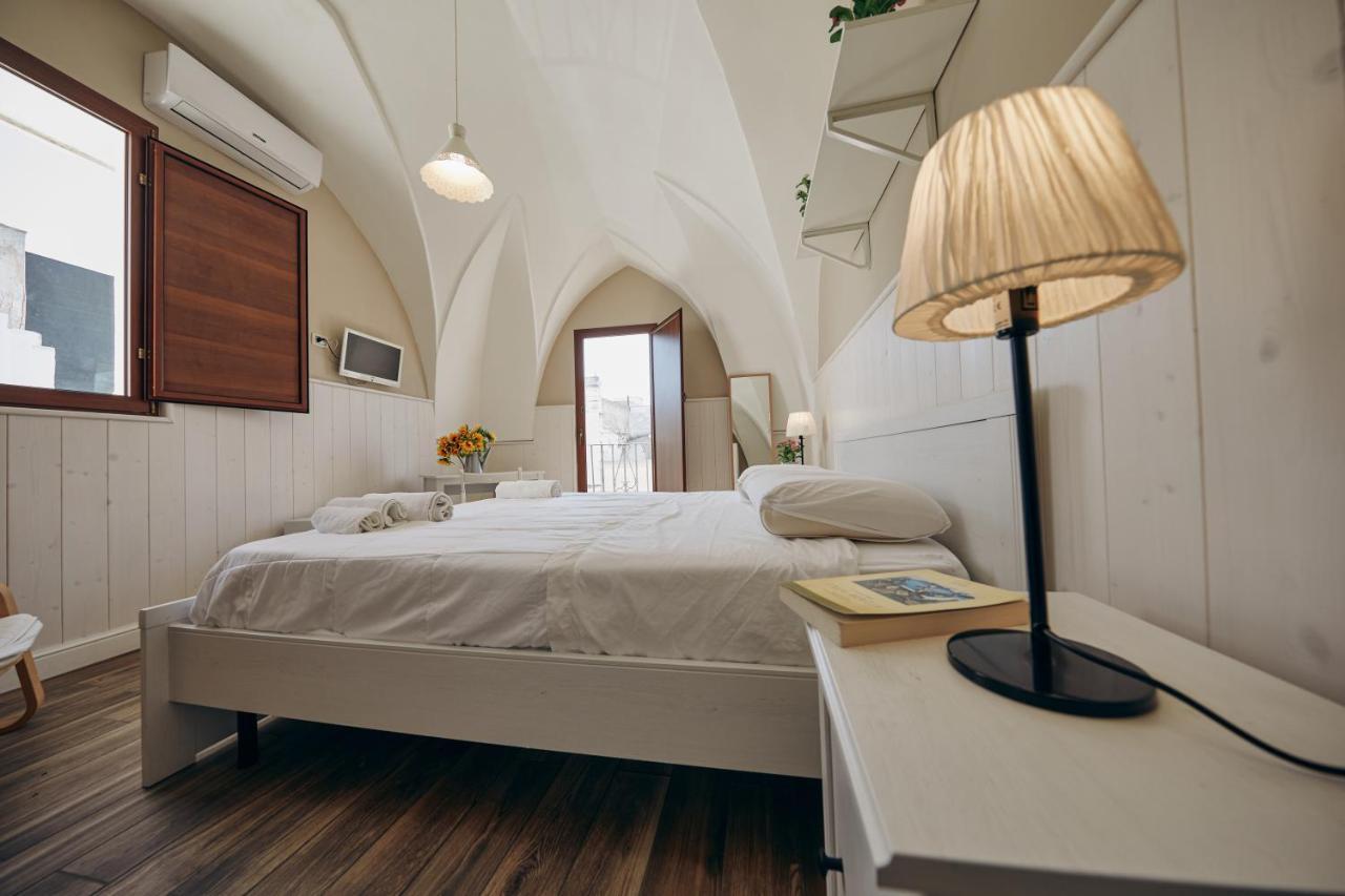 Le Terrazze B&B Pulsano Exteriör bild