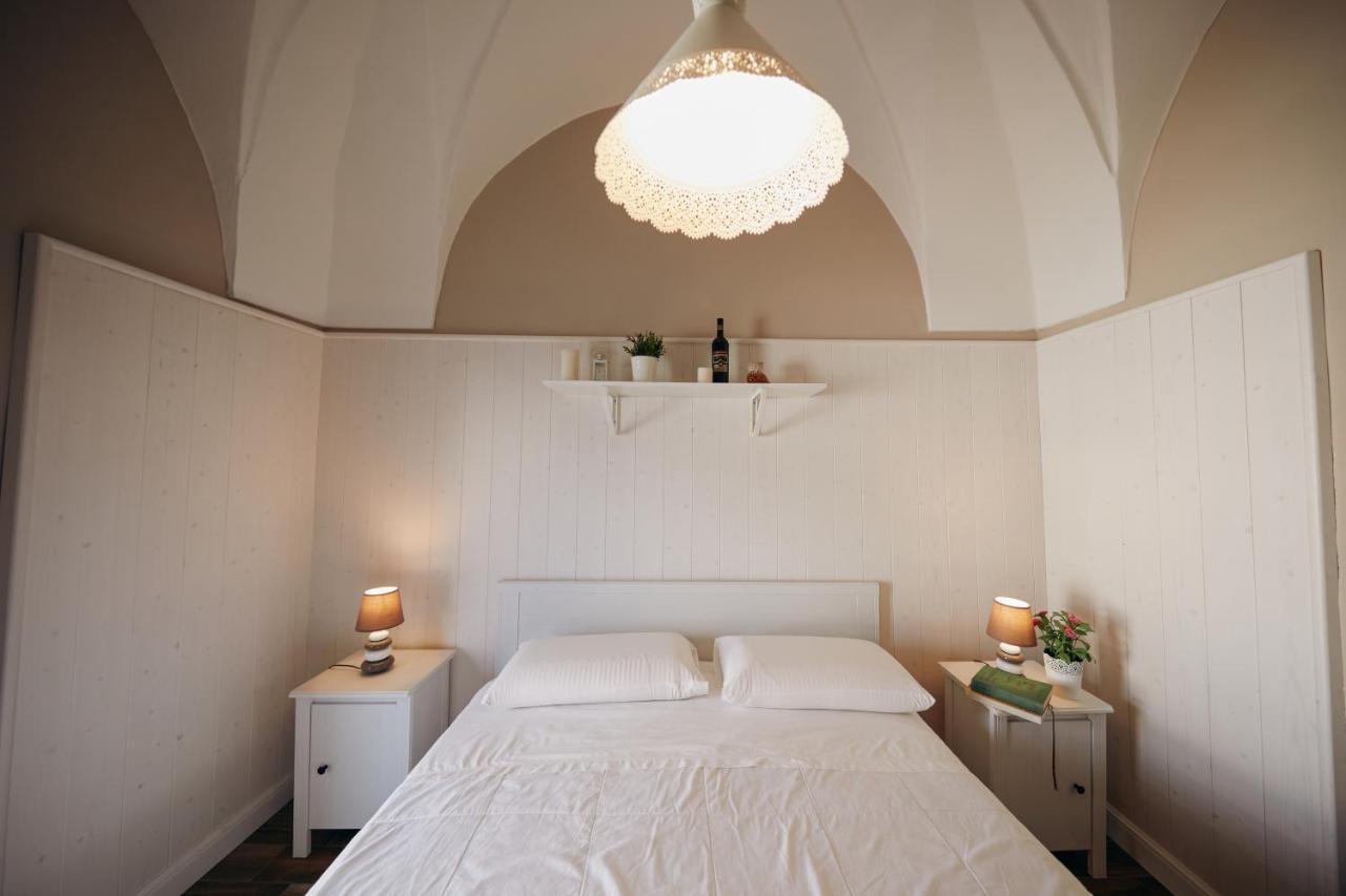 Le Terrazze B&B Pulsano Exteriör bild