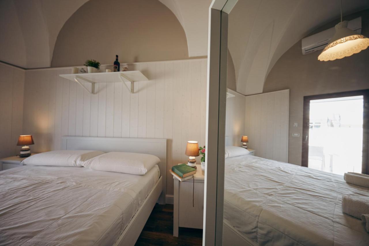 Le Terrazze B&B Pulsano Exteriör bild