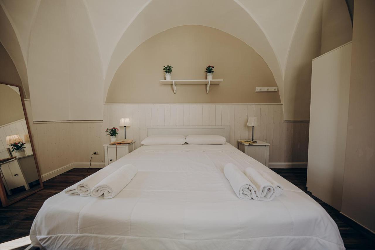 Le Terrazze B&B Pulsano Exteriör bild