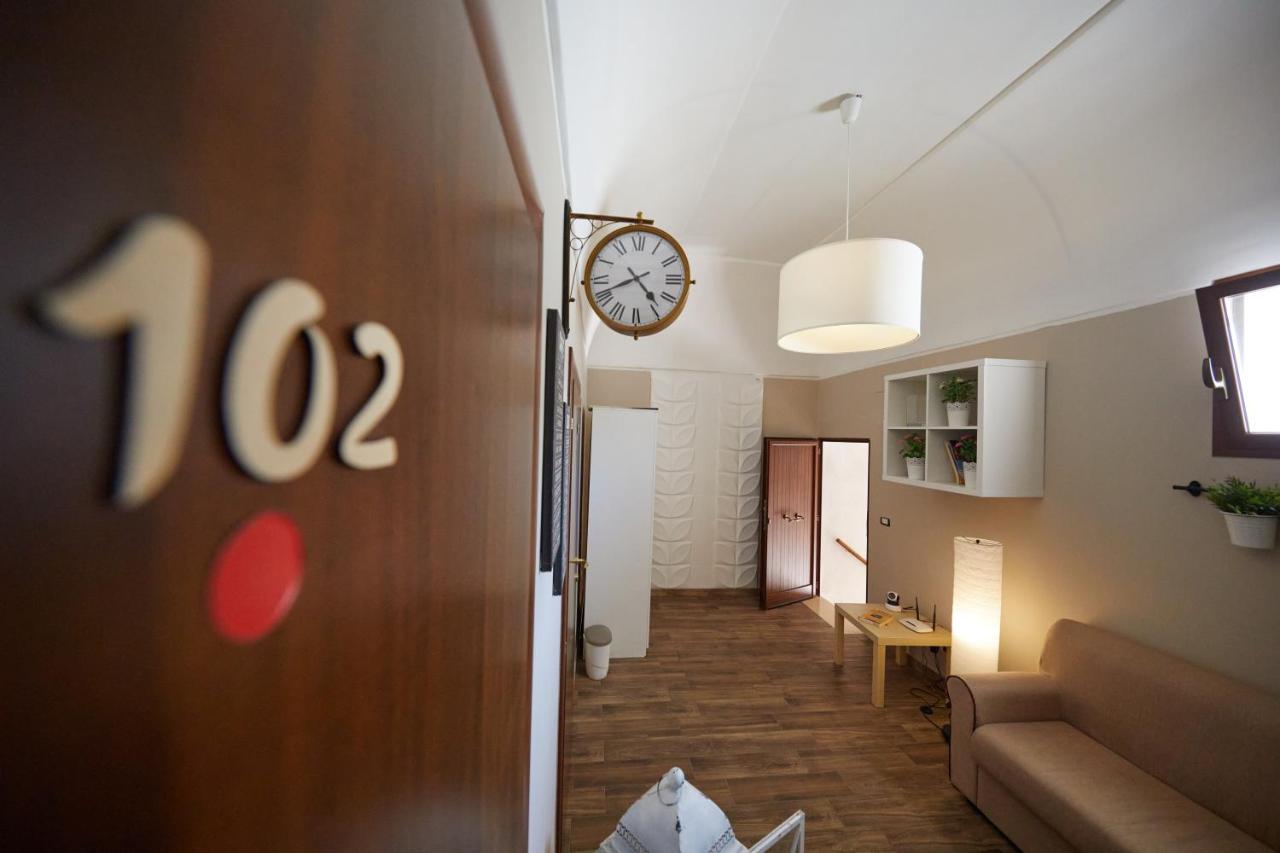 Le Terrazze B&B Pulsano Exteriör bild